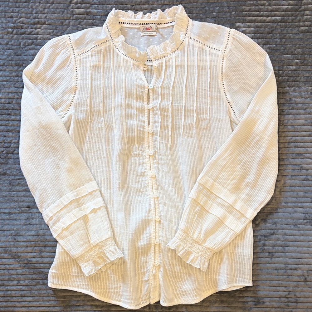 Faherty Cream Textured Blouse with Lace Trim - Small